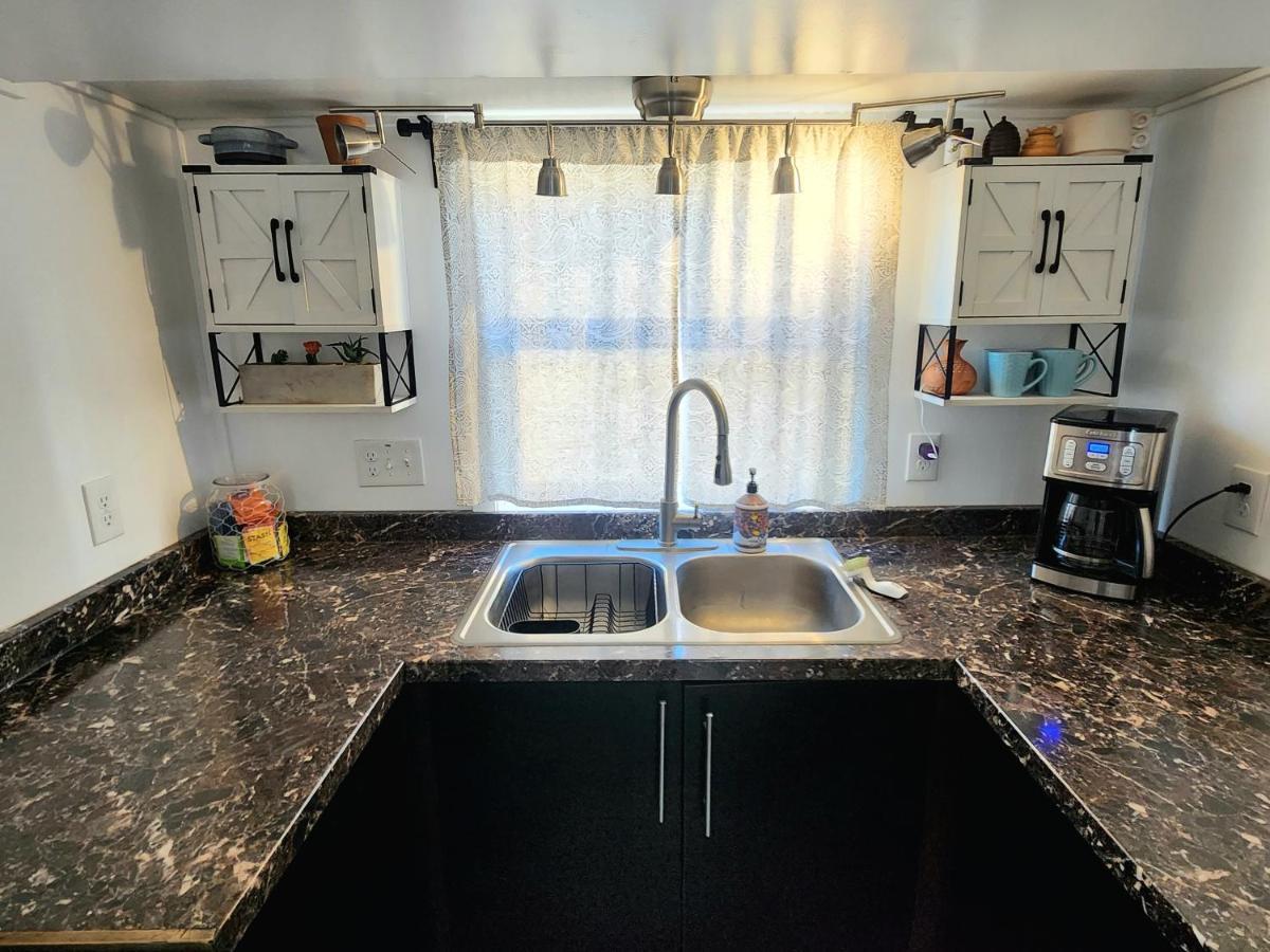 Tiny Home Hot Tub Colorado City 외부 사진